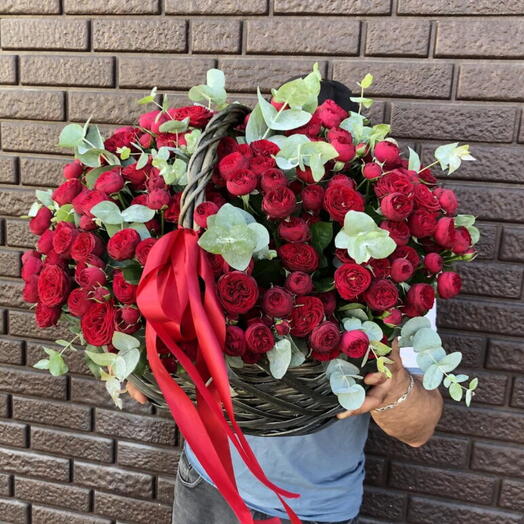 Корзина в кустовая роза 🌹