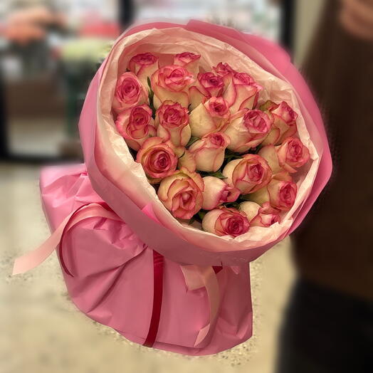 Розы Джумилия в красивой упаковке (21шт)