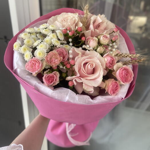 Розовый букет с бусинами💖