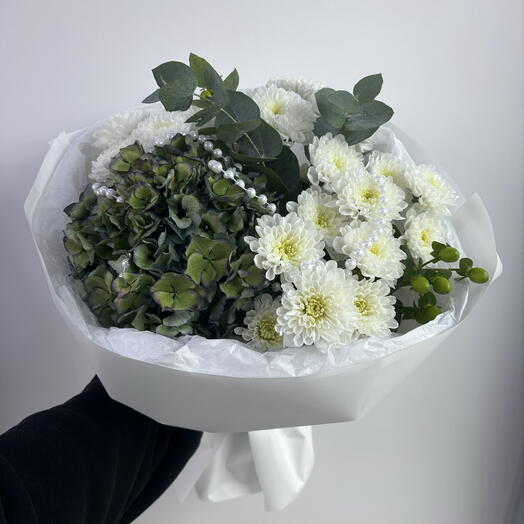 Хризантемы,гортензия и Гиперикум 💐