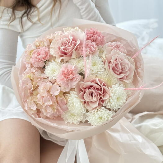 Букет в бело-розовых цветах 🌸💗