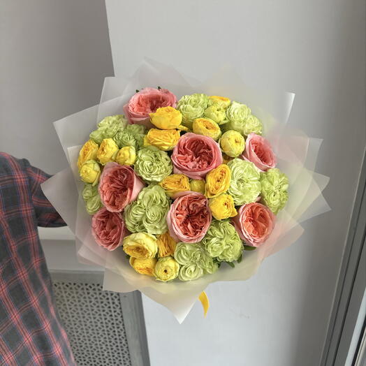 Моно букет из ярких роз