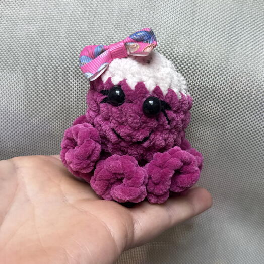 Handmade octopus keychain