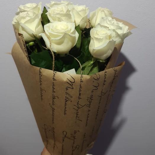 Ramo de 9 rosas blancas