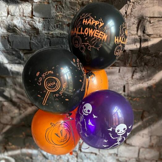 A bundle of 5 "Happy Halloween" helium balloons