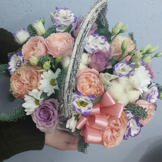 Корзина с цветами