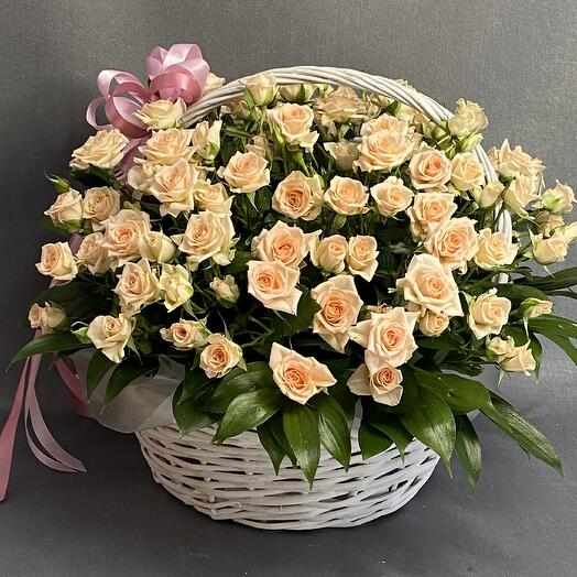 Cesta de 31 ramitas de rosa arbusto