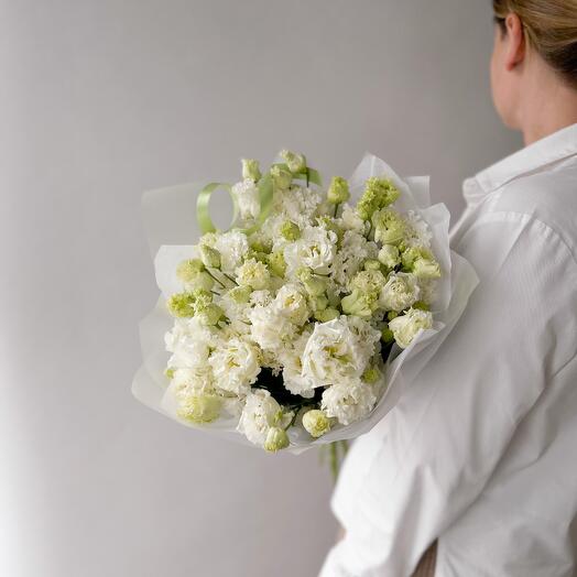Bouquet of 15 aerial lisianthus Alice White