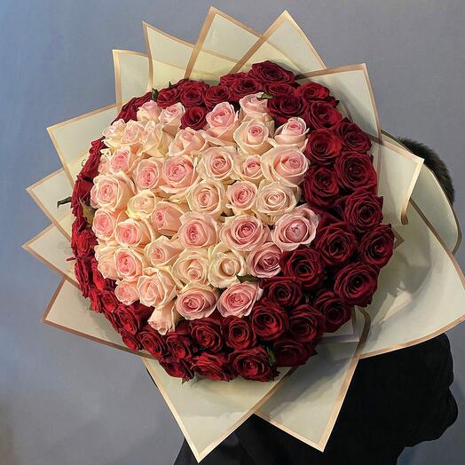 Ramo "Corazón" de 101 rosas