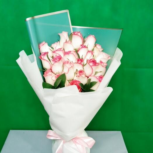 Double Shade Pink Rose Bouquet