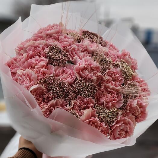 Bouquet of pink carnations