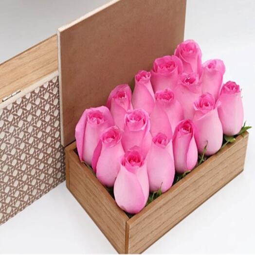 Designer Luxury Box - Pink and White Roses