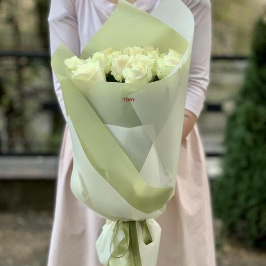 Bouquet of 15 White Roses