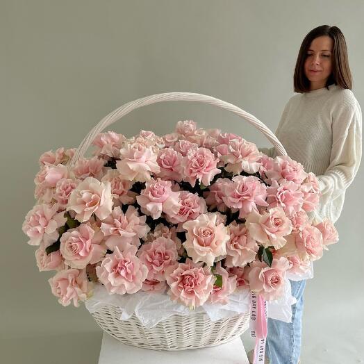 Корзина с цветами 101