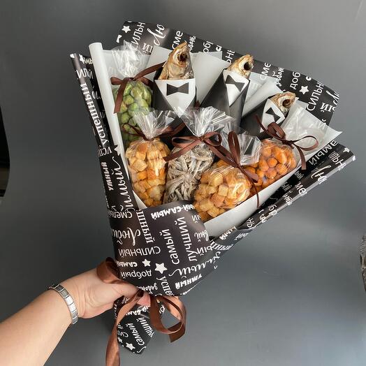 Мужской букет со снеками джентельменский