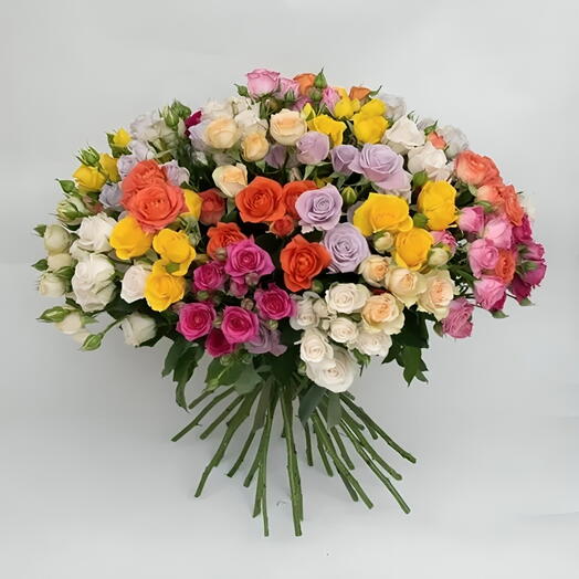 Bright bouquet of spray roses (31 pieces)