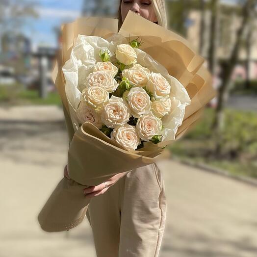 Букет из пионовидных роз
