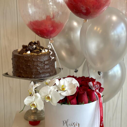 Cake gift set with red roses orchids and balloons