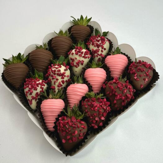 Fresa en chocolate 16pcs