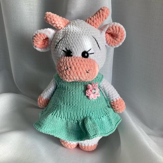 Игрушка милая коровка