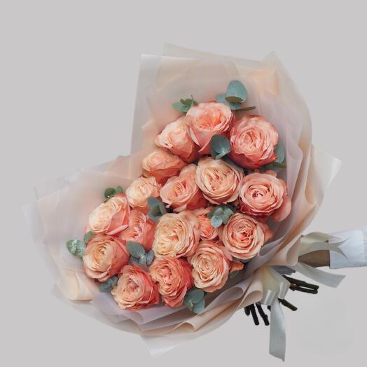 Пионовидные розы Peach