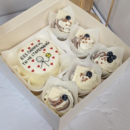 Набор бенто-торт и капкейки