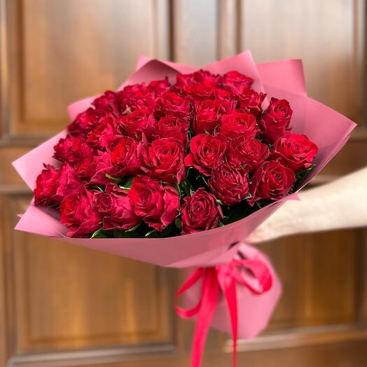 35 красных роз «RED LOVE»