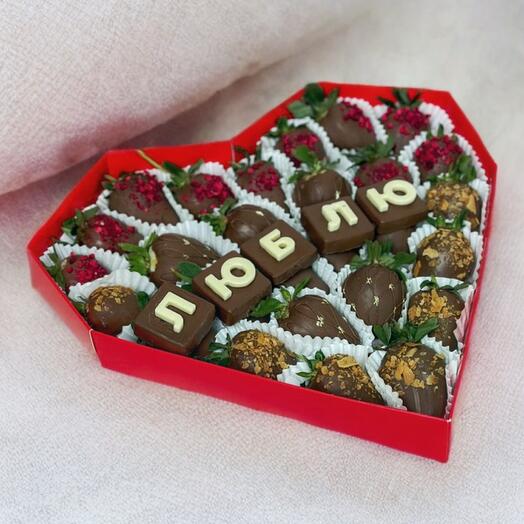 КЛУБНИКА В ШОКОЛАДЕ 25 ШТ