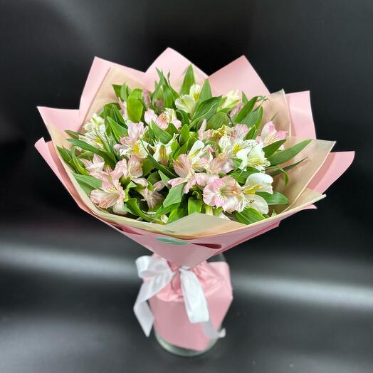 Bouquet of persistent alstroemeria mix pink and white