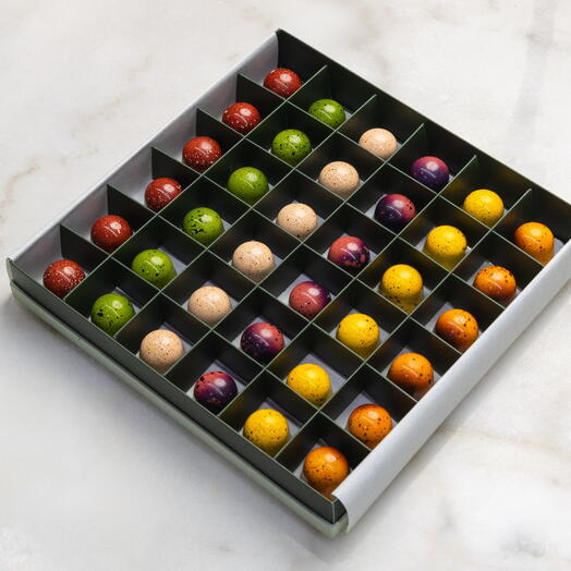 Box 36 Bonbons Chocolates