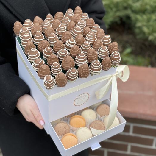 Шкатулка Большая Cocoa с макаронсами