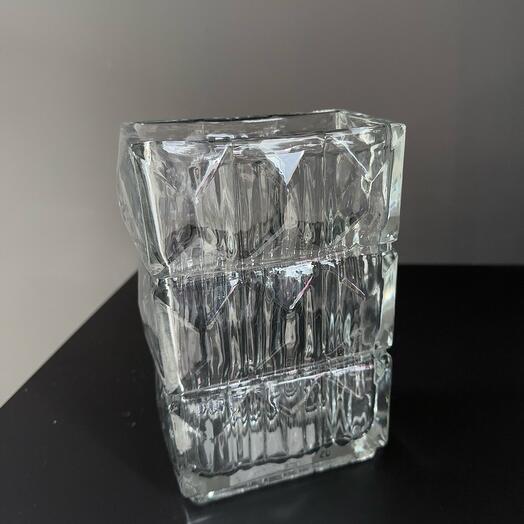 Ваза из прочного стекла