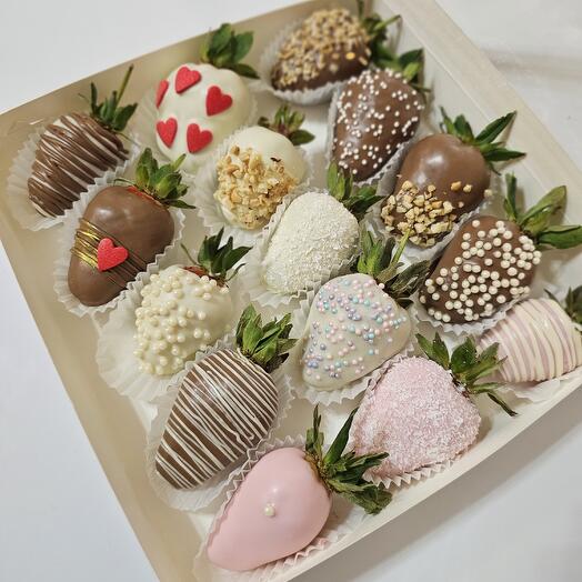 Клубника в шоколаде 15 штук