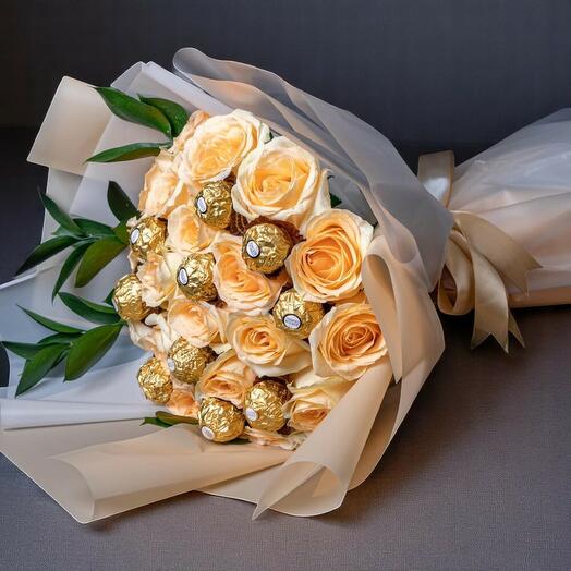 Peach Ferrero Bouquet – 20 Peach Roses with 9 Ferrero Rocher Chocolates