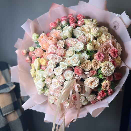 Монобукет из кустовой розы
