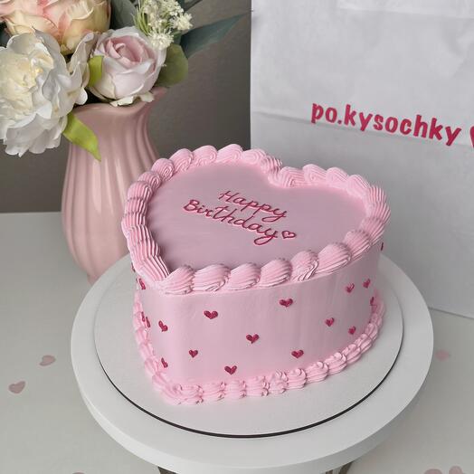 Розовый торт в форме сердца на день рождения