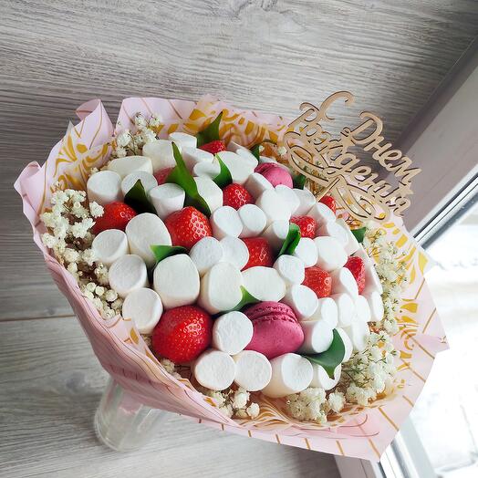 Букет сладкий с клубникой