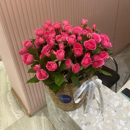 Корзина с цветами софи