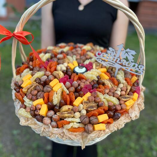Корзина из сухофруктов «1 сентября»
