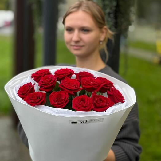 Моно букет из красных роз