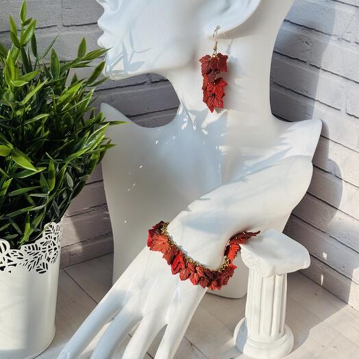Серьги и браслет ручной работы «Осенние листья смородины»