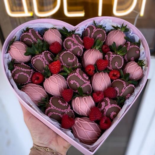 Клубника в шоколаде «Ягодное Чудо Gift»