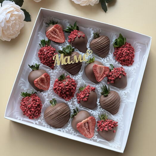 Клубника в шоколаде для мамы 16 шт