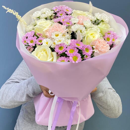 Букет из белых роз и сантини 💞