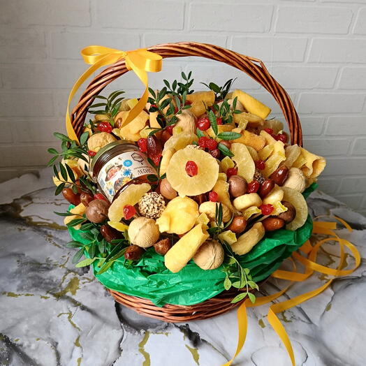 Корзина с сухофруктами конфетами 💛Сухофрукты Подарочная корзина
