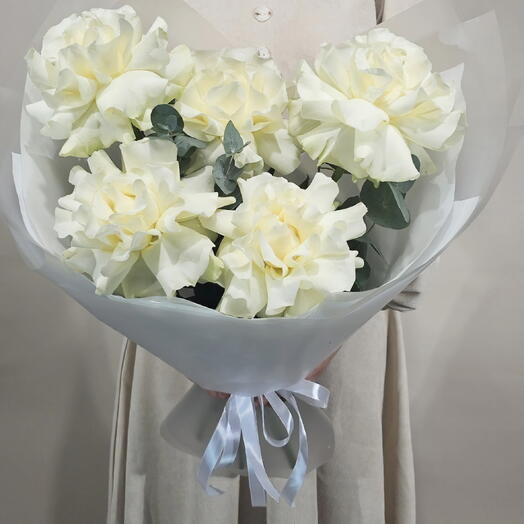 Белые розы букет les fleur (В0051)