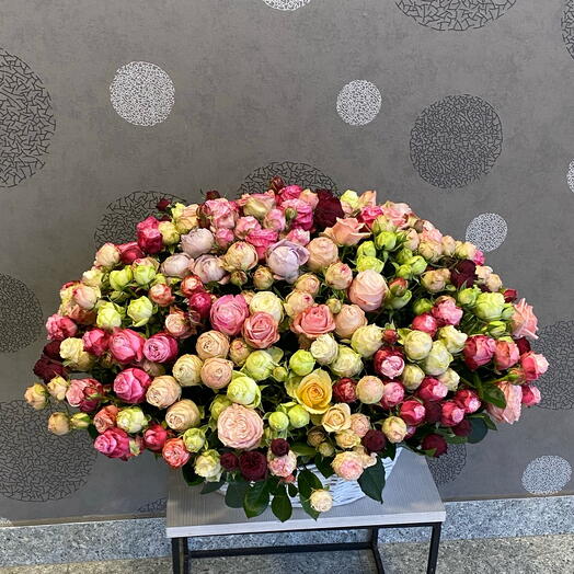 Корзина с цветами