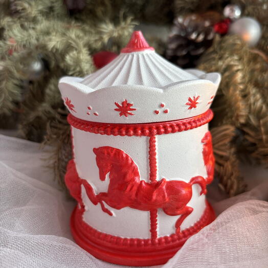 Шкатулка гипс карусель с лошадками символ нового года для создания особенной атмосферы дома