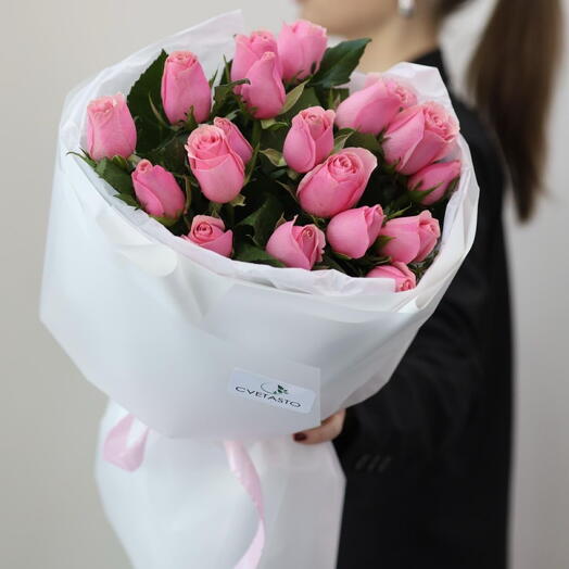 19 безендірілген қызғылт раушан