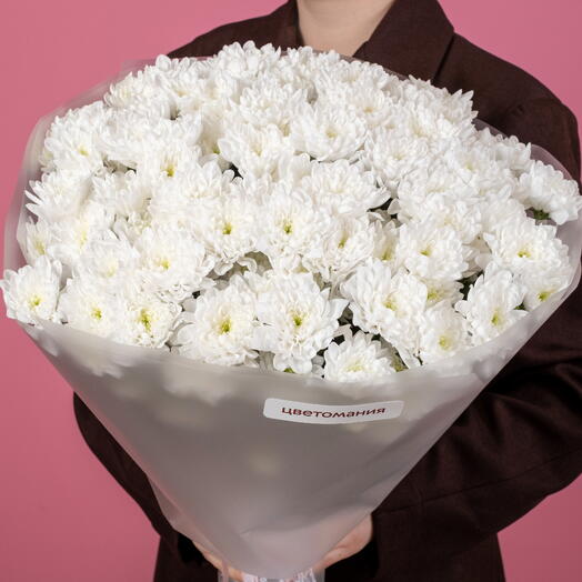 Букет из 15 белых кустовых хризантем